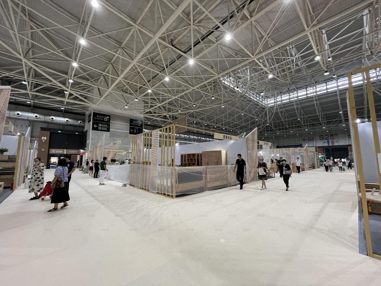 第19届青岛国际家具展开幕，木头云邀您“云”逛展!