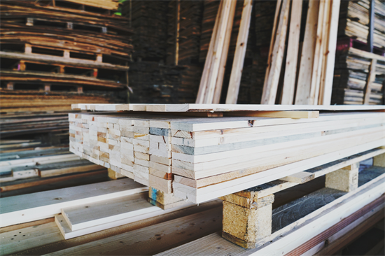 木材商：通货膨胀、利率上升正减少木材的销售