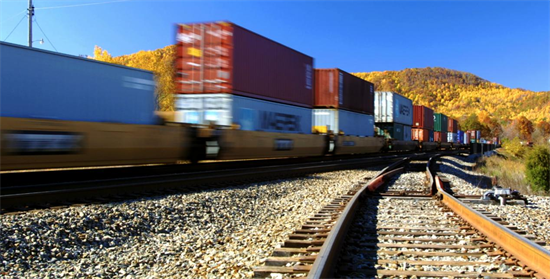 最大铁路工会拒绝新合同，美国木材运输继续陷入危机!