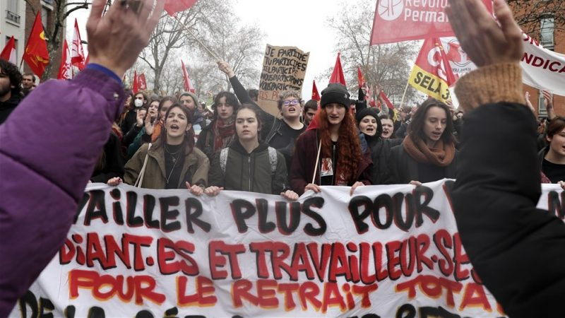 法国大罢工1.png