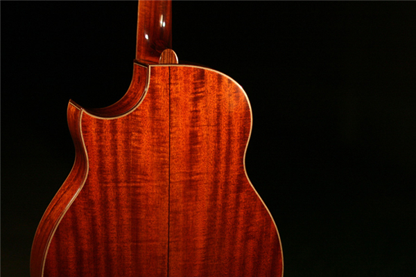 桃花心木吉他