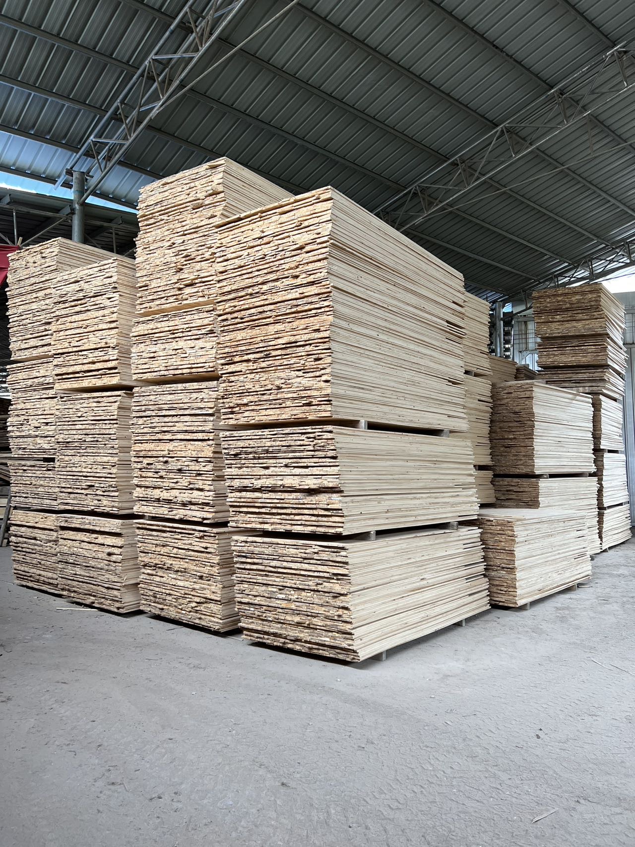 长期供应香杉木直拼板、指接板