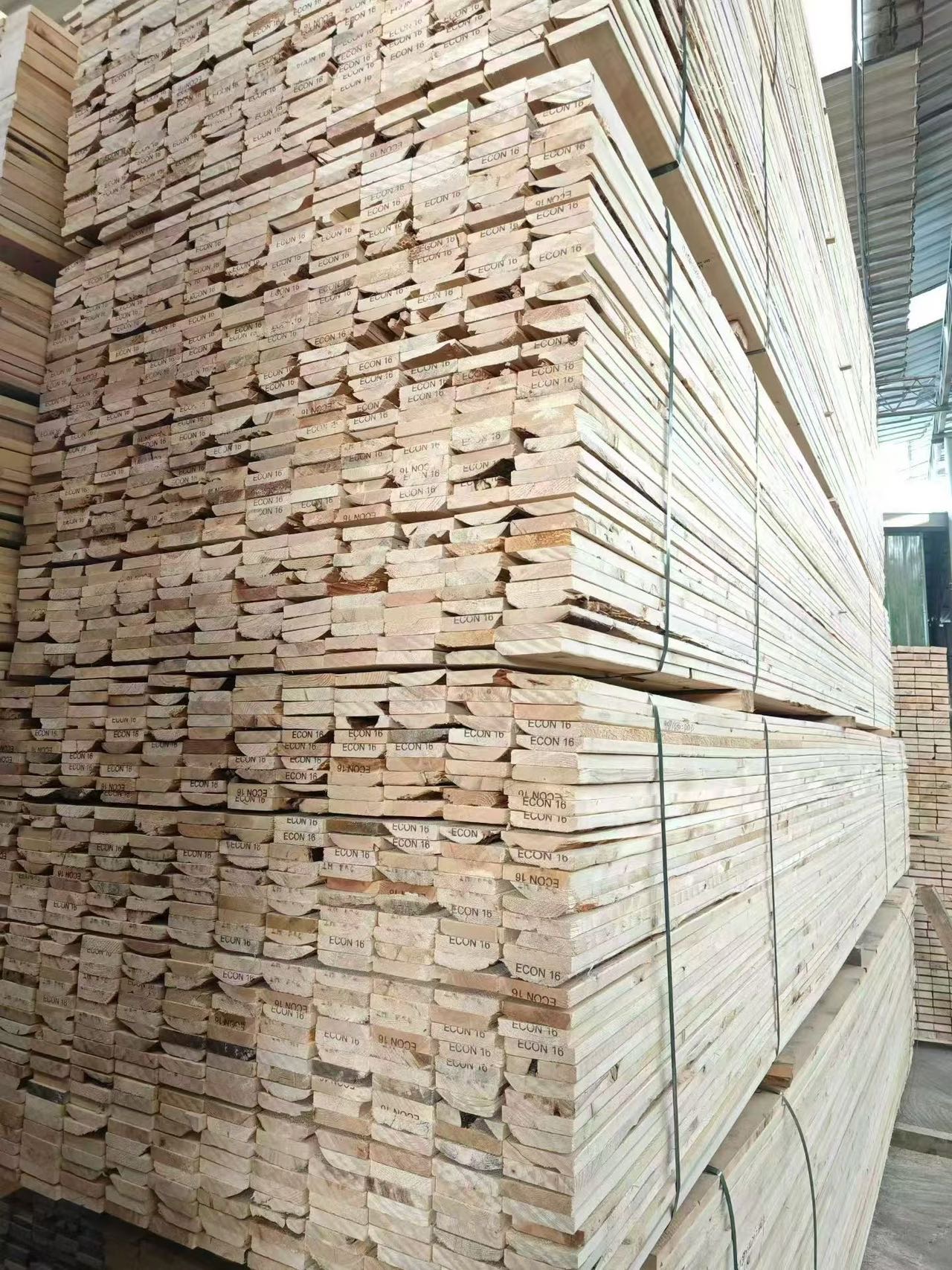 出售烘干加松缺边板 19×89 特价