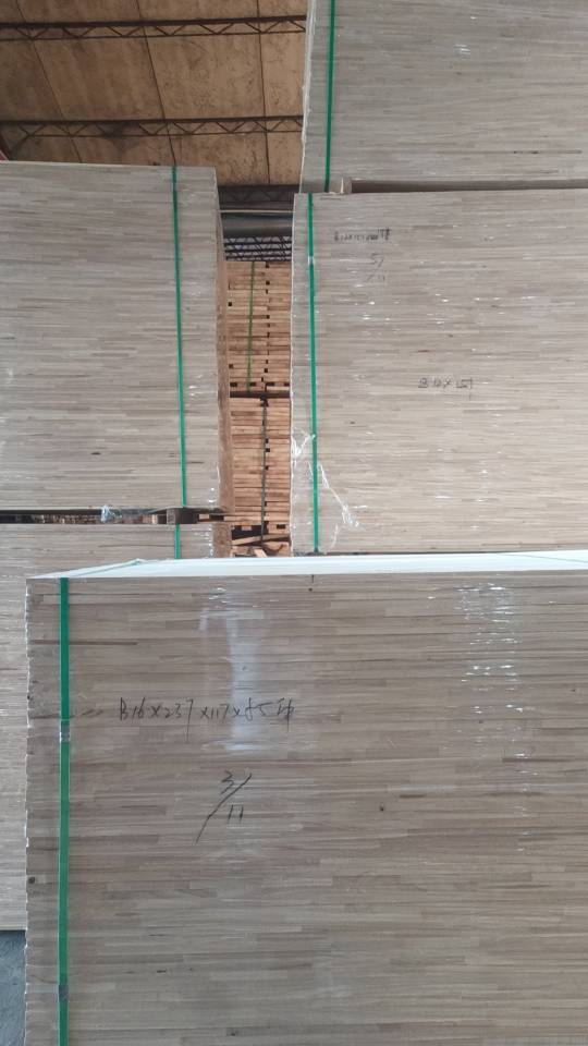 泰国橡胶木规格料自然板方条拼板