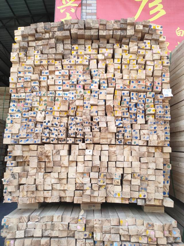 泰国橡胶木规格料自然板方条拼板